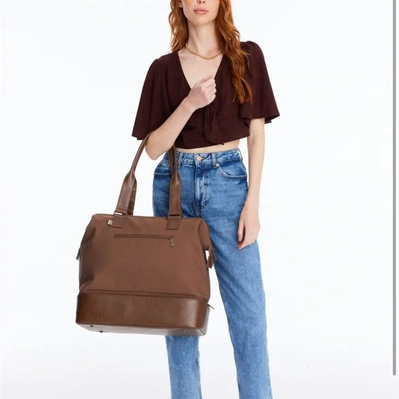 Beis Mini Weekender in Maple - Picture 4 of 12